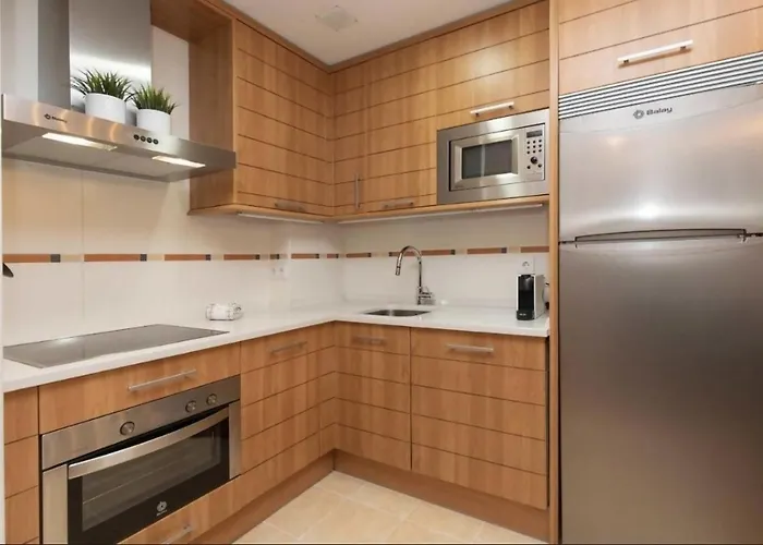 Cota De La Marmota By Cardi *